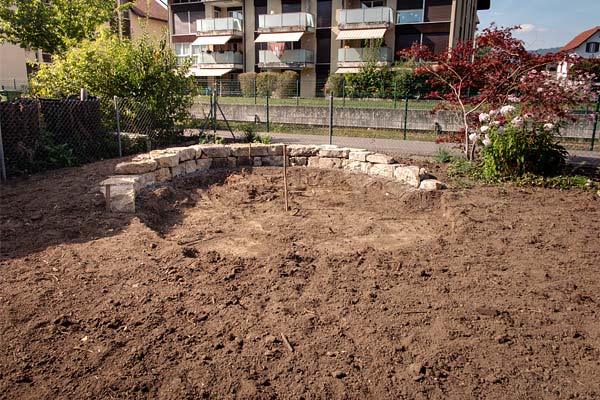 Feuerstelle während den Arbeiten